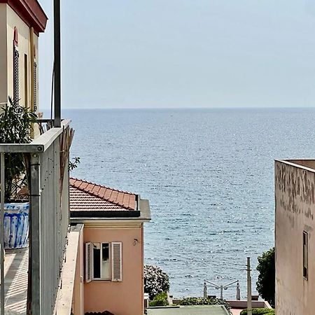 Blue Terrace Guest House ألغيرو المظهر الخارجي الصورة