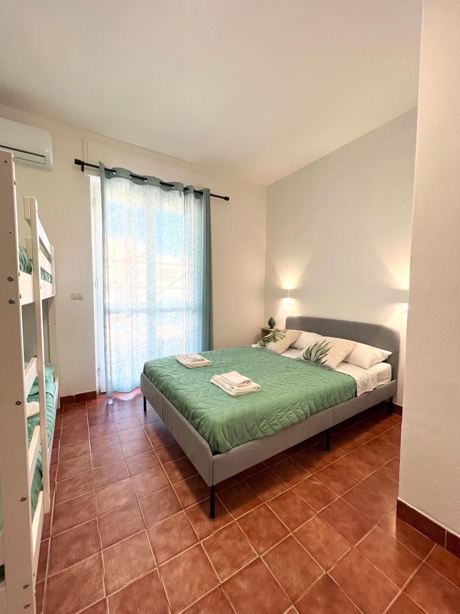 Blue Terrace Guest House ألغيرو المظهر الخارجي الصورة